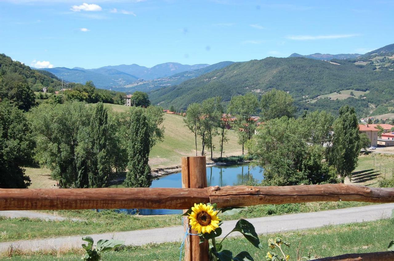 Appartamenti Cenni - Relais Su Lago Varsi Exterior foto