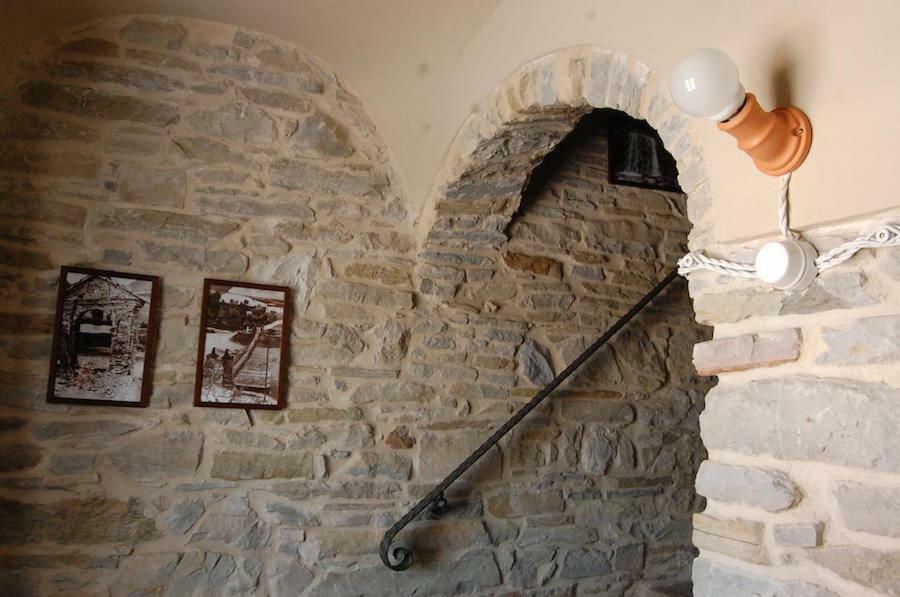 Appartamenti Cenni - Relais Su Lago Varsi Exterior foto