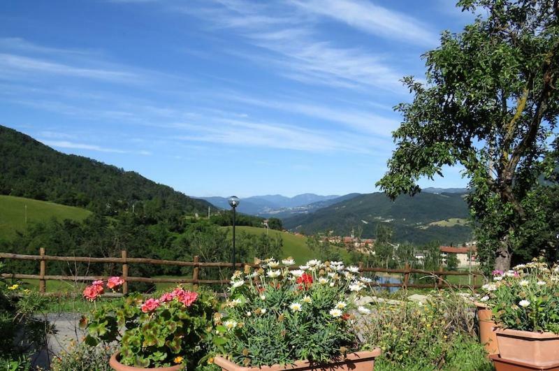 Appartamenti Cenni - Relais Su Lago Varsi Exterior foto